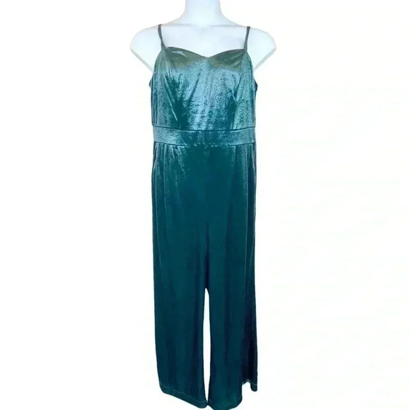 Torrid Emerald Green Velvet Wide Leg Sleeveless Jumpsuit Size 12 - Picture 4 of 10
